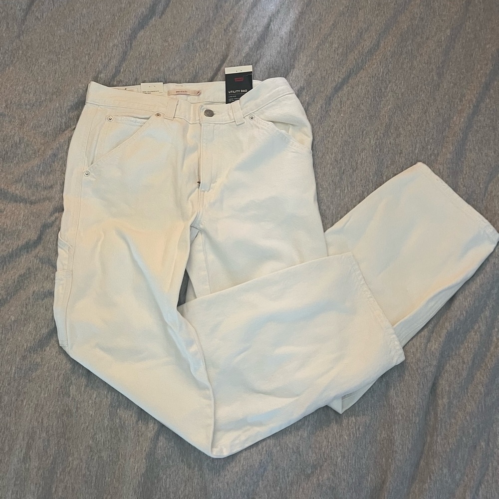 NWT Levi’s dad utility jeans in cream